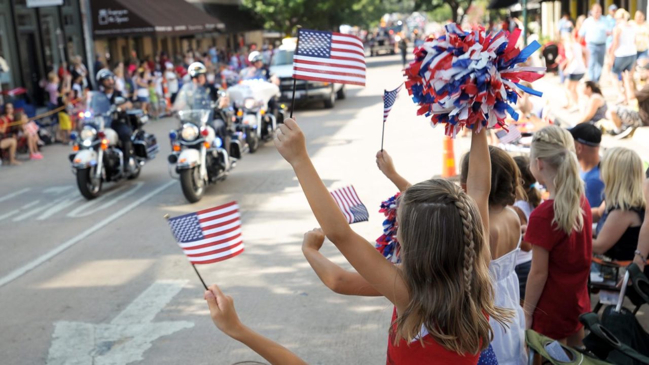 fourth-of-july-parade-mckinney-texas-e1517001689462